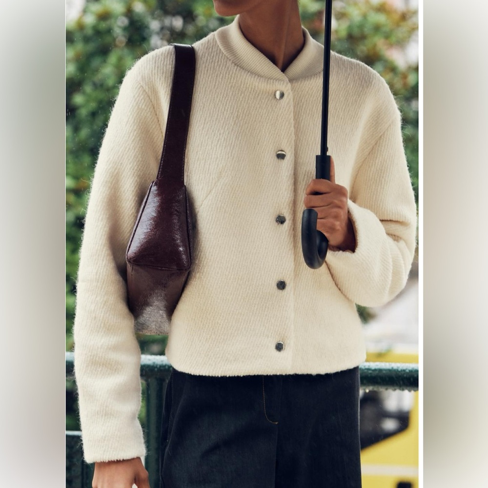 ZARA SHORT BOMBER JACKET -Ecru